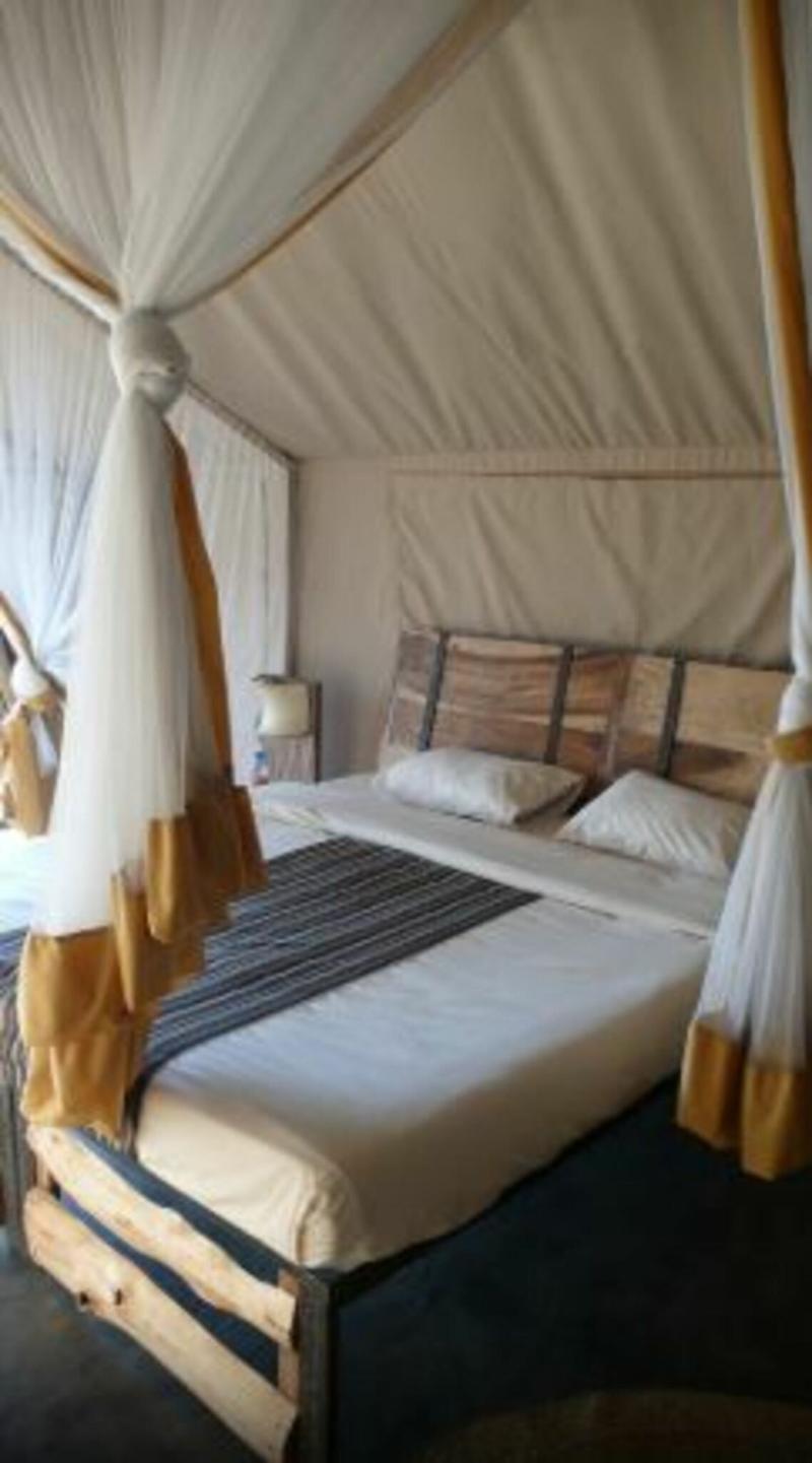 Robanda Tented Camp Екстер'єр фото